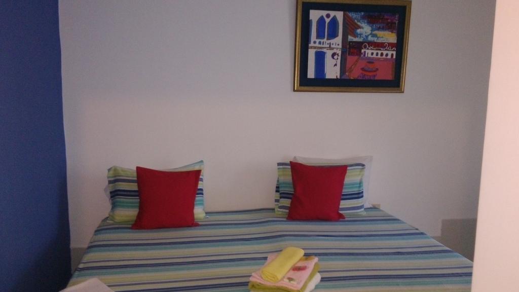 Hotel Las Residentas Luque Luaran gambar