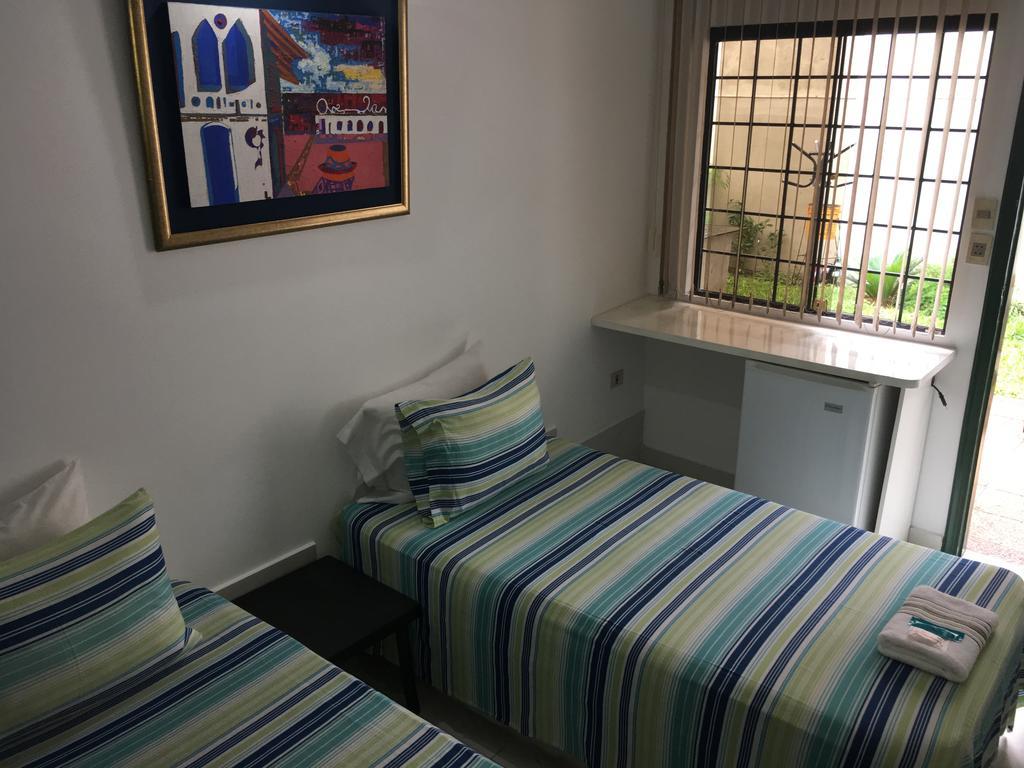 Hotel Las Residentas Luque Luaran gambar