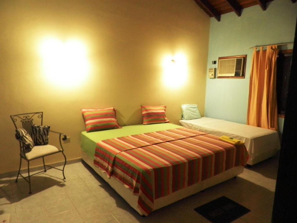 Hotel Las Residentas Luque Bilik gambar